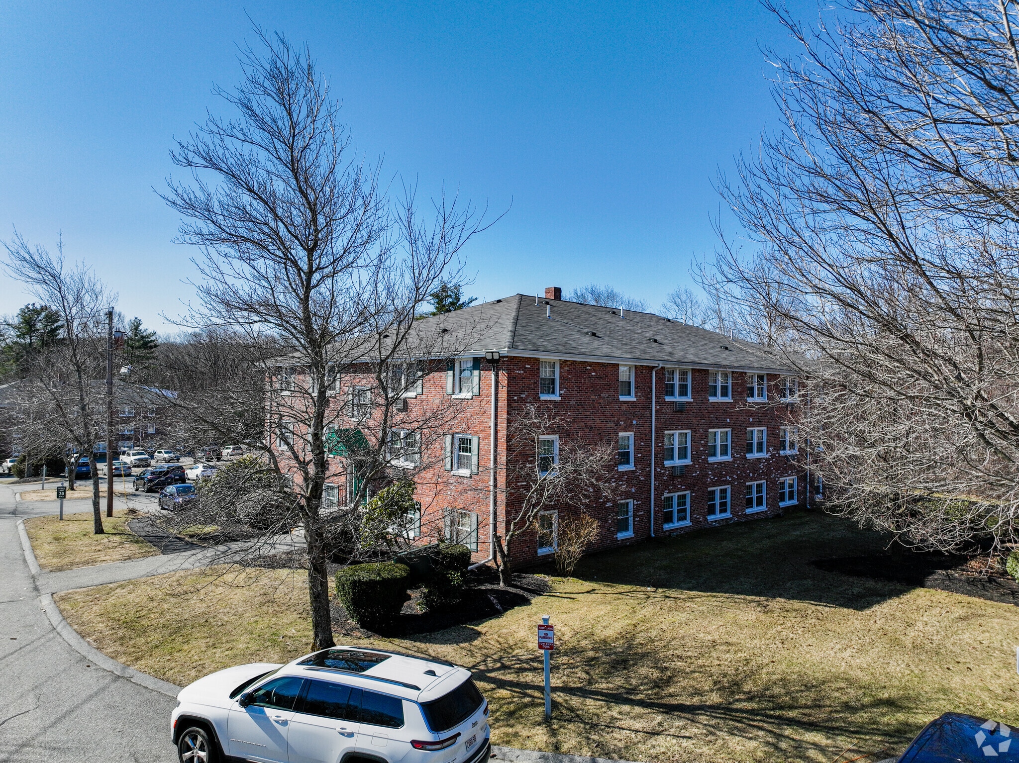 90 Ridgewood Ln, Gardner, MA à vendre Photo principale– Image 1 sur 9