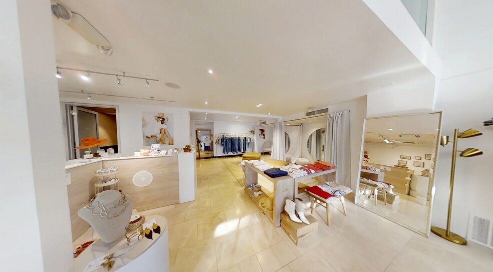 4242 N Craftsman Ct, Scottsdale, AZ à louer - Photo de l’immeuble – Image 2 sur 5