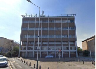 Plus de détails pour 194-196 South Street, Romford - Bureau à louer