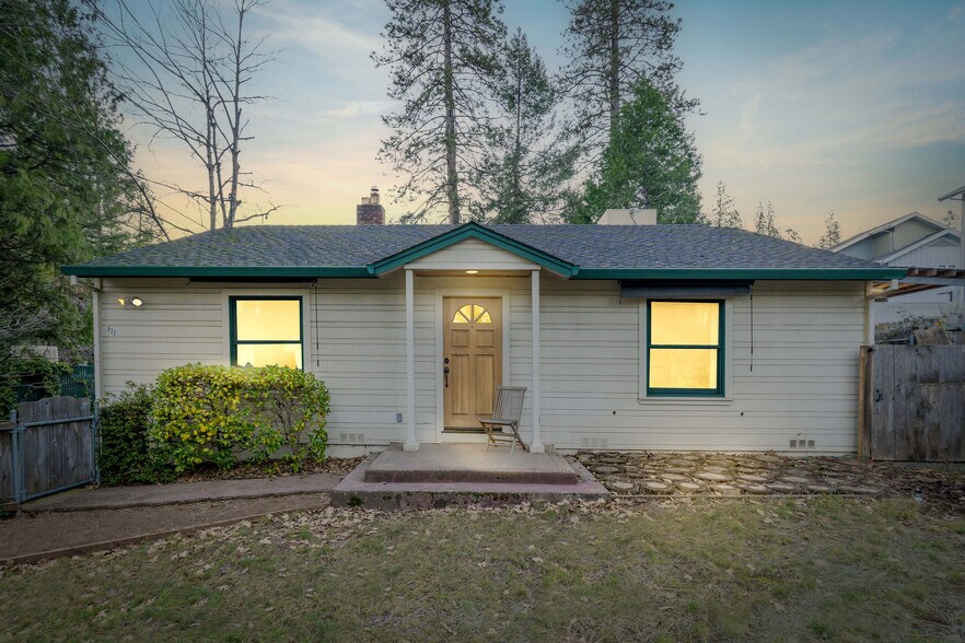 825 Zion St, Nevada City, CA à vendre - Photo de l’immeuble – Image 2 sur 39