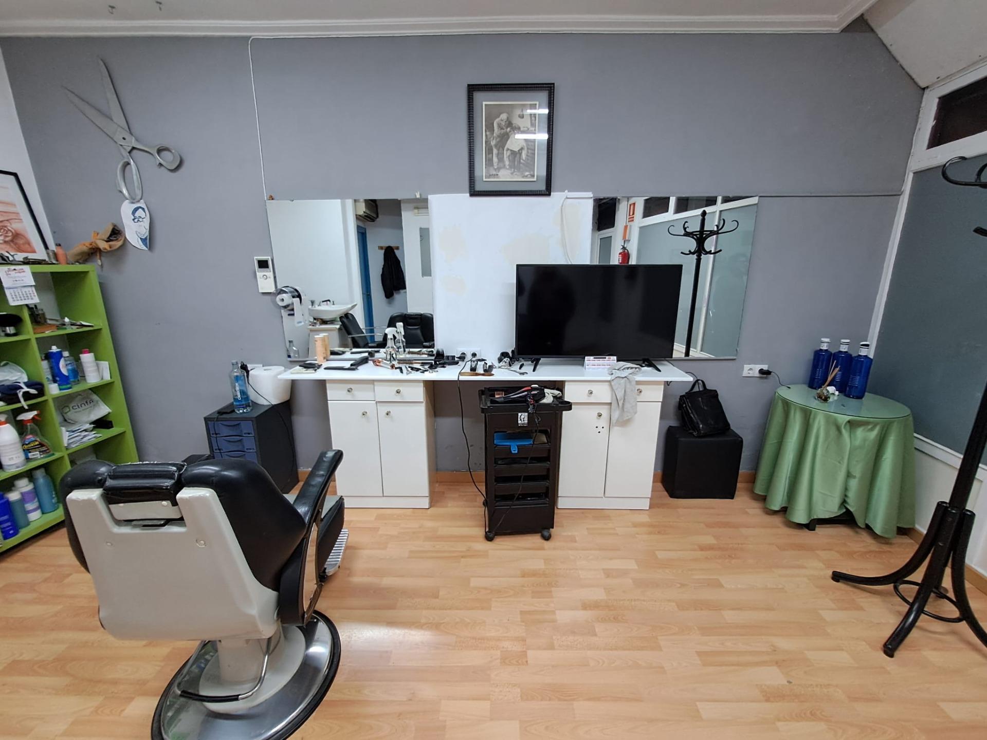 Local commercial dans Sabadell, Barcelona à louer Photo principale– Image 1 sur 2