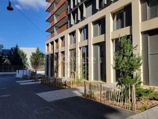 Plus de détails pour Local commercial à louer