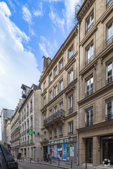 23 Rue De Choiseul, Paris à louer - Photo de l’immeuble – Image 2 sur 3