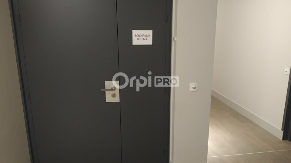 Bureau dans Reims à louer - Photo intérieure – Image 2 sur 5