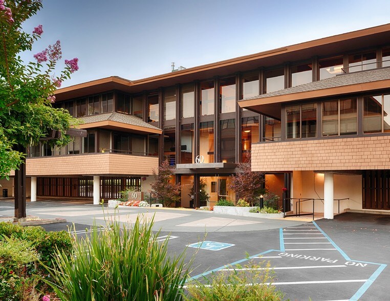 60 E Sir Francis Drake Blvd, Larkspur, CA à louer - Photo de l’immeuble – Image 3 sur 8