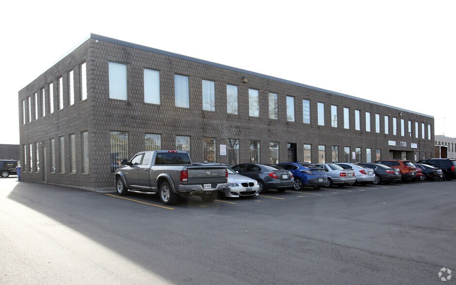 1788 Drew Rd, Mississauga, ON à vendre - Photo de l’immeuble – Image 2 sur 3