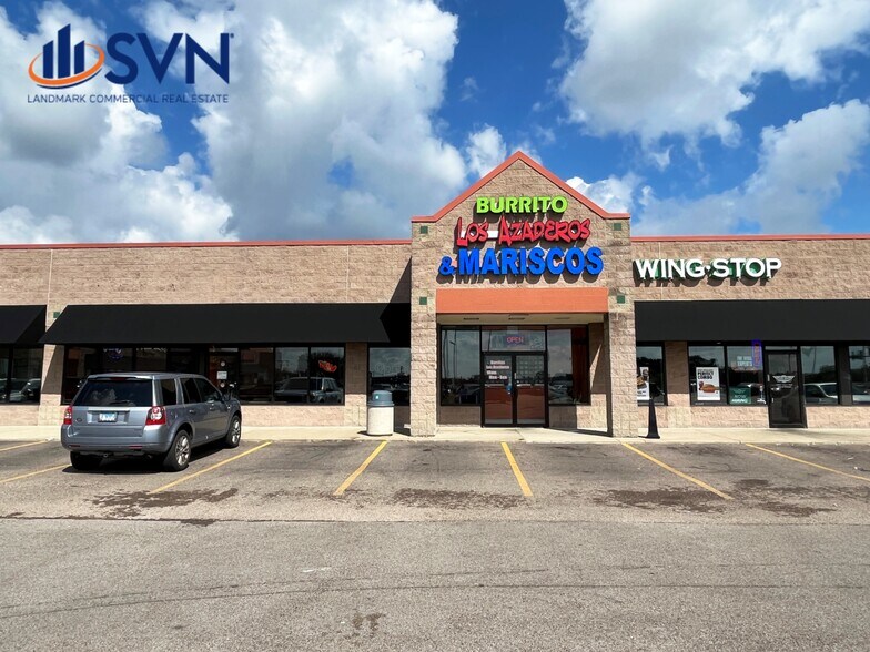 2400 E Main St, Saint Charles, IL à louer - Photo de l’immeuble – Image 3 sur 8