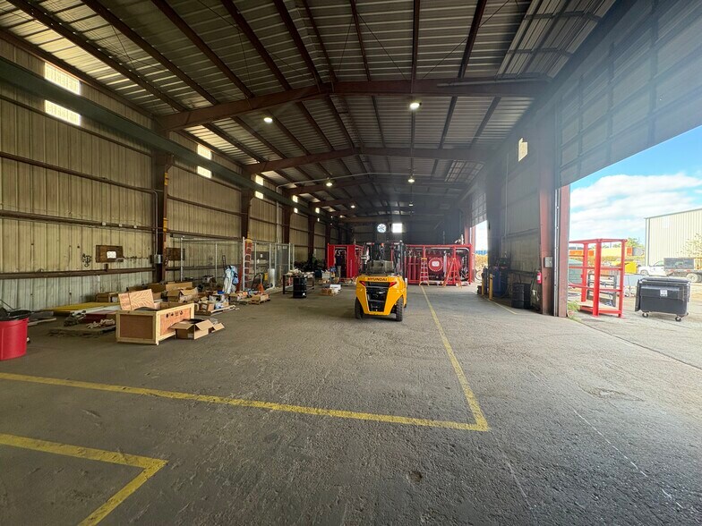 5719 Cunningham Rd, Houston, TX à louer - Photo de l’immeuble – Image 2 sur 21