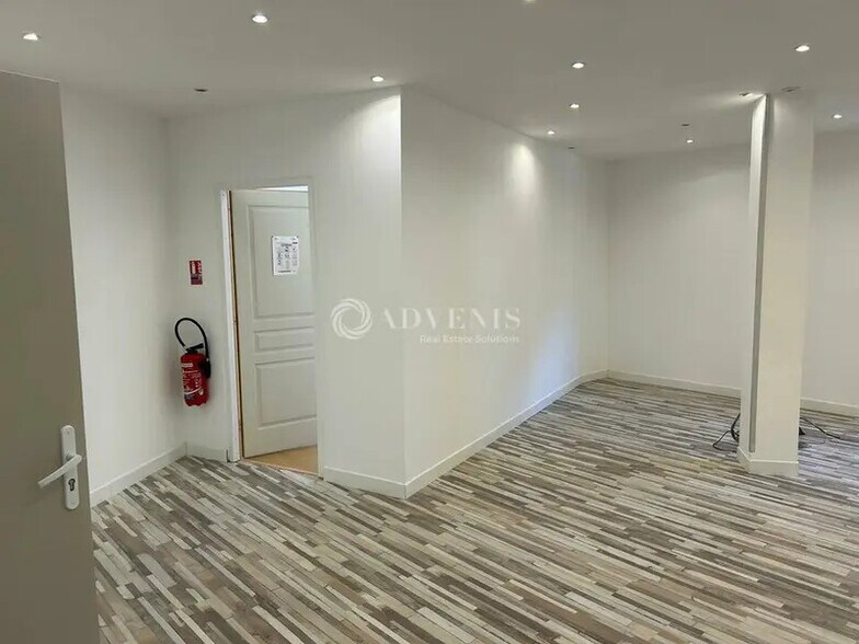 Bureau dans Saint-Jean-de-Védas à louer - Photo de l’immeuble – Image 1 sur 12
