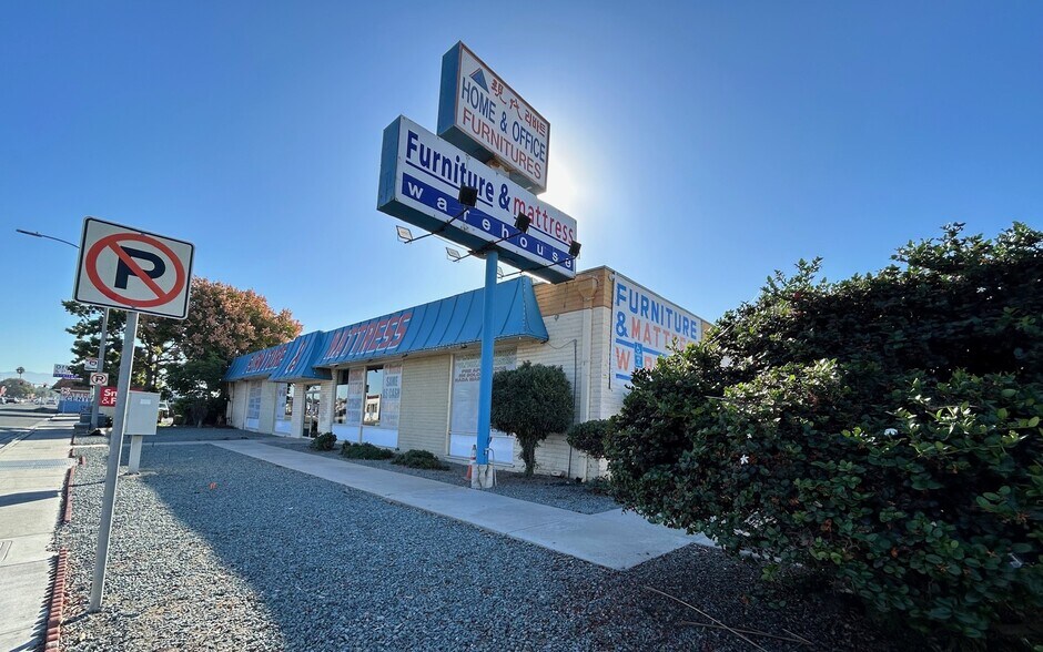 3121 Main St, Chula Vista, CA à louer - Photo de l’immeuble – Image 3 sur 4