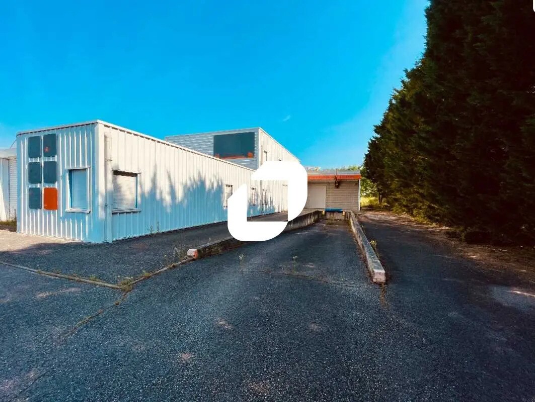 Local d'activités dans Béligneux à vendre Photo de l’immeuble– Image 1 sur 14