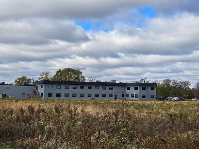 3305 MN-60, Faribault, MN à vendre - Photo de l’immeuble – Image 2 sur 15