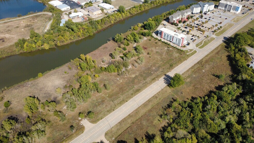 4621 SW 15th St, Oklahoma City, OK à vendre - Photo de l’immeuble – Image 2 sur 4