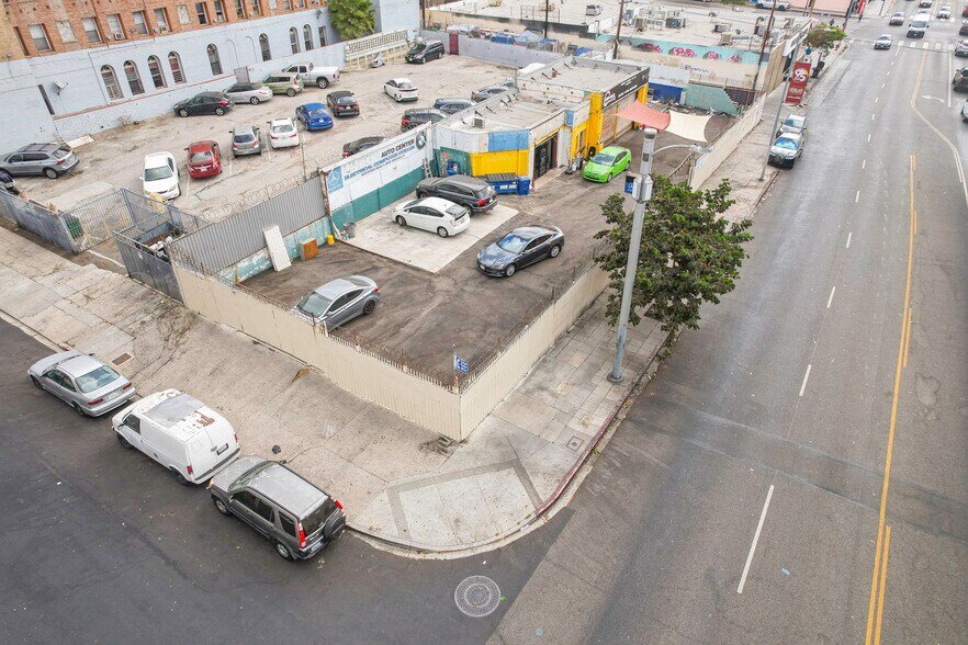 1629 W 8th St, Los Angeles, CA à vendre - Photo de l’immeuble – Image 2 sur 3