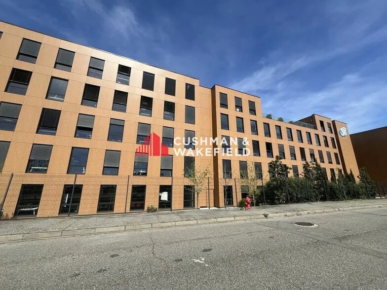 Bureau dans Toulouse à louer - Photo de l’immeuble – Image 1 sur 13