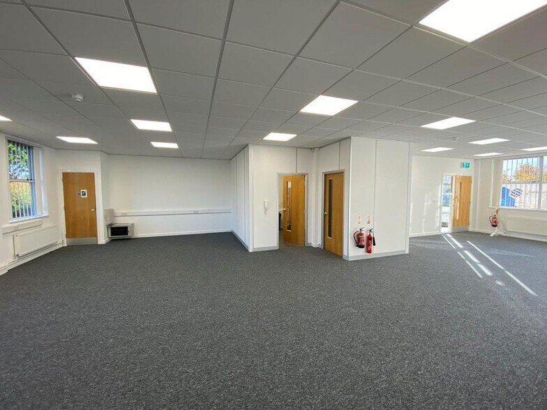 Steelpark Rd, Halesowen à vendre - Photo de l’immeuble – Image 3 sur 18