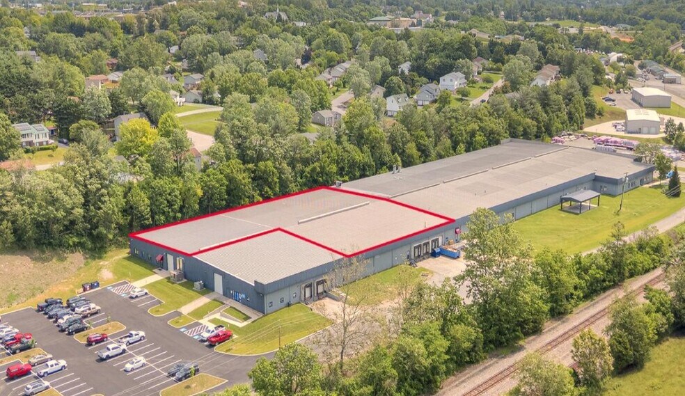 700 Scattergood Dr NW, Christiansburg, VA à louer - Photo de l’immeuble – Image 1 sur 11