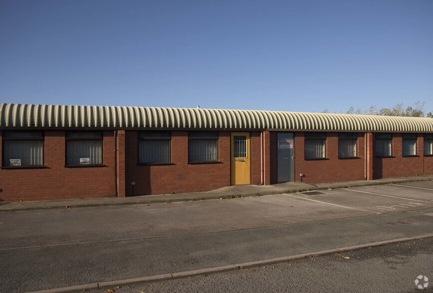 Croft Rd, Newcastle Under Lyme à louer - Photo de l’immeuble – Image 2 sur 2