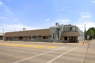 Plus de détails pour 618-630 W Wisconsin Ave, Appleton, WI - Local commercial à vendre