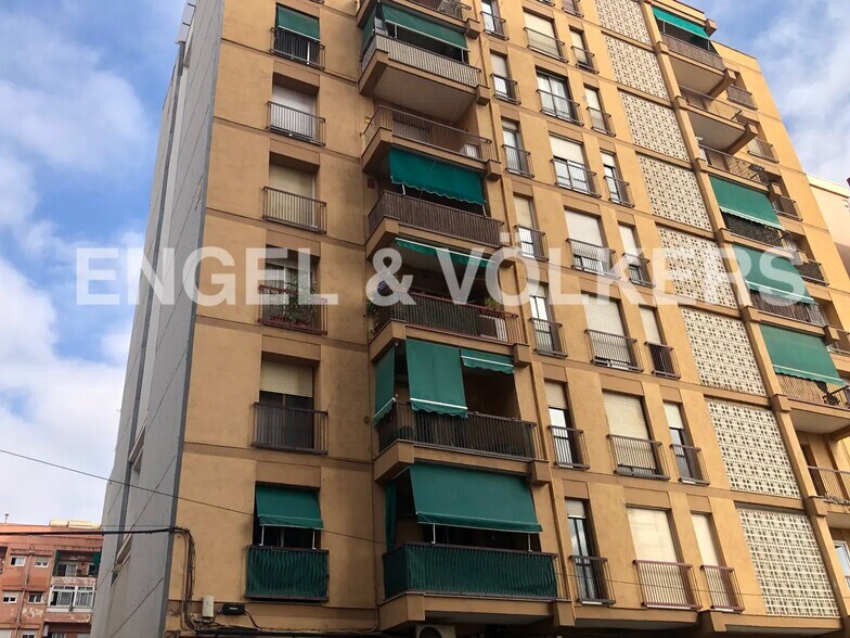 Terrain dans Sabadell, Barcelona à vendre - Photo de l’immeuble – Image 2 sur 4