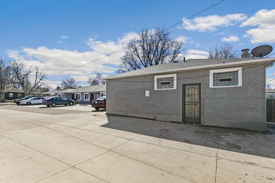 1467 Joliet St, Aurora, CO à vendre - Photo de l’immeuble – Image 3 sur 27