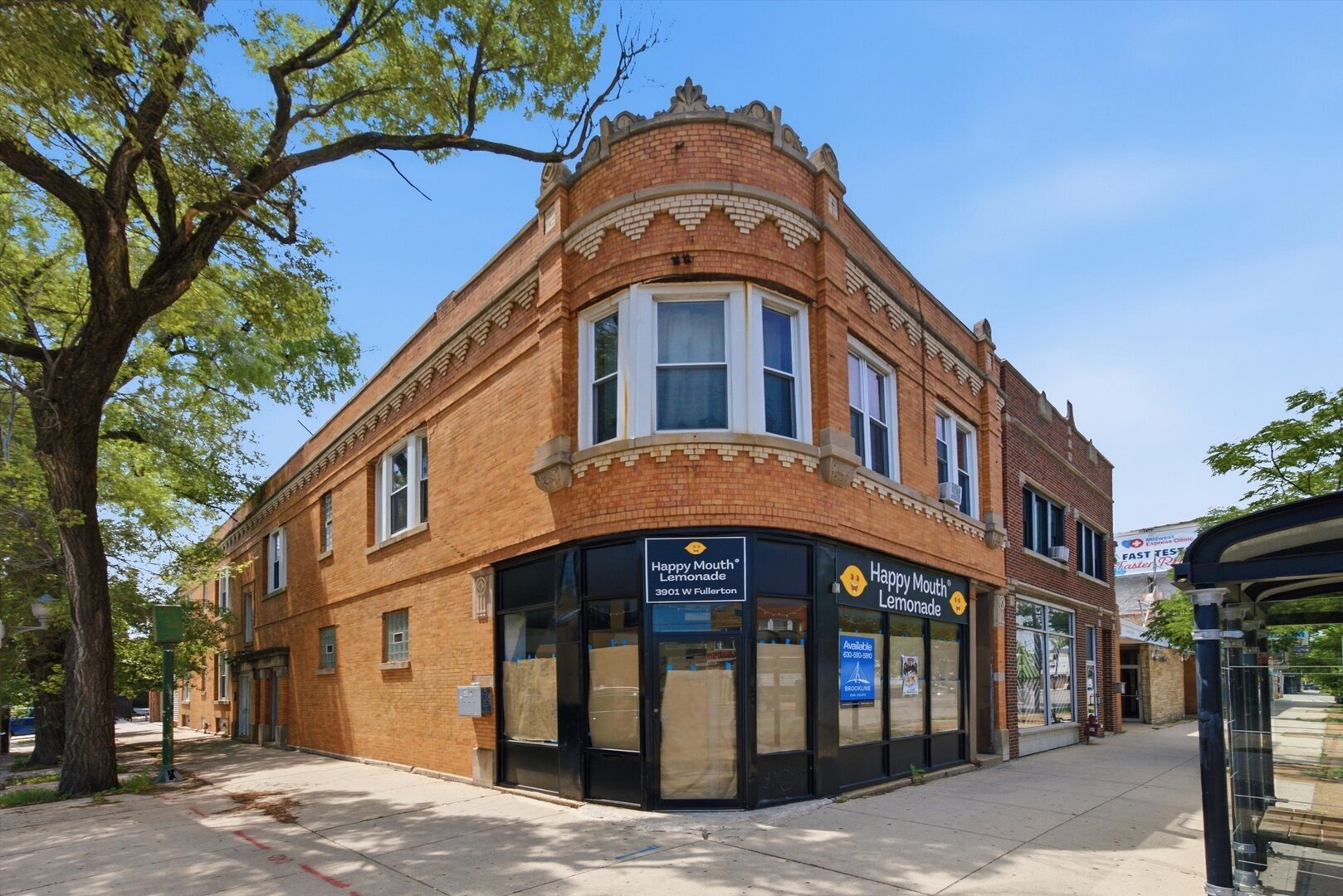 3901 W Fullerton Ave, Chicago, IL à vendre Photo de l’immeuble– Image 1 sur 34