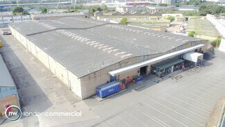 Plus de détails pour 24 Salter St, Londres - Industriel/Logistique à louer