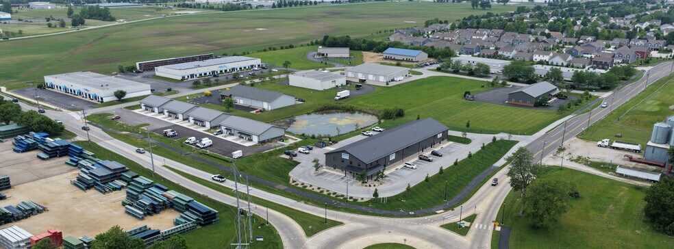 1518 Amy Ln, Franklin, IN à vendre - Photo de l’immeuble – Image 2 sur 2