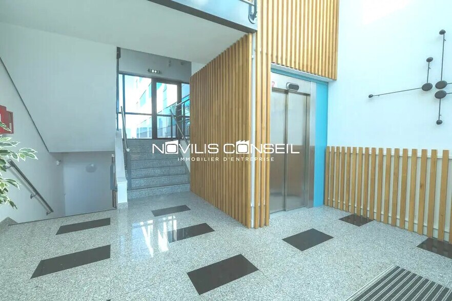 7 Avenue Didier Daurat, Blagnac à louer - Photo de l’immeuble – Image 3 sur 6