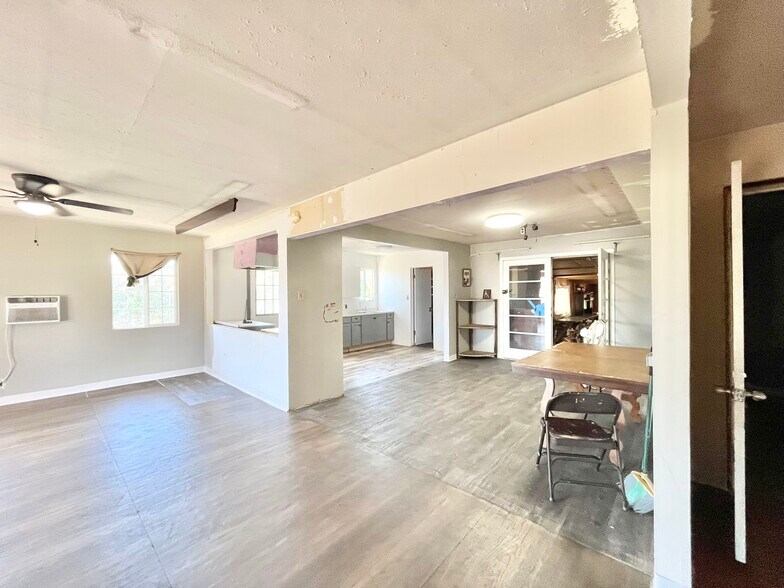 2513 Connie Dr, Sacramento, CA à vendre - Photo de l’immeuble – Image 3 sur 24