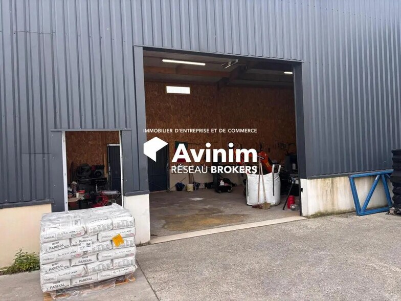 Industriel/Logistique dans Compans à louer - Photo de l’immeuble – Image 2 sur 37