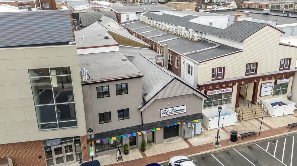 314 Madison St, Lansdale, PA à louer - Photo de l’immeuble – Image 3 sur 12