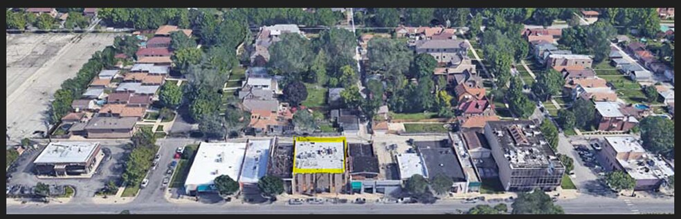 7026 W North Ave, Chicago, IL à louer - Photo de l’immeuble – Image 2 sur 9