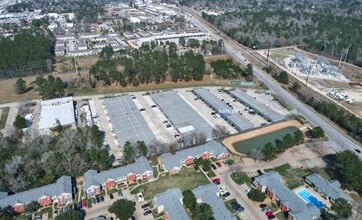 1300 S Frazier St, Conroe, TX à louer Photo intérieure– Image 1 sur 32