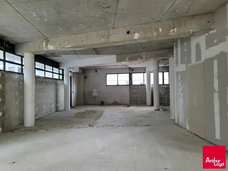Local commercial dans Le Mans à louer - Photo de l’immeuble – Image 2 sur 2