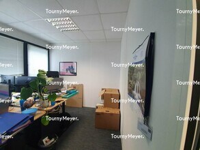 Bureau dans Larmor-Plage à vendre Photo intérieure– Image 2 sur 2