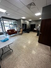 1-7 S Mount Vernon Ave, Uniontown, PA à louer Hall d’entrée– Image 2 sur 17