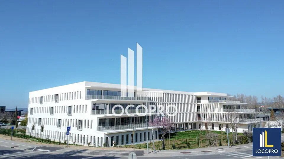 Bureau dans Aix-en-Provence à louer - Photo de l’immeuble – Image 1 sur 26