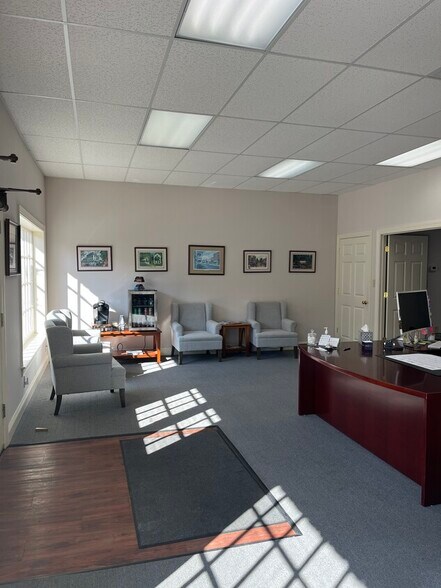 145 E King St, Strasburg, VA à louer - Photo intérieure – Image 2 sur 15