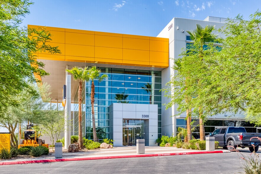 3300 St. Rose Pky, Henderson, NV à louer - Photo de l’immeuble – Image 1 sur 6