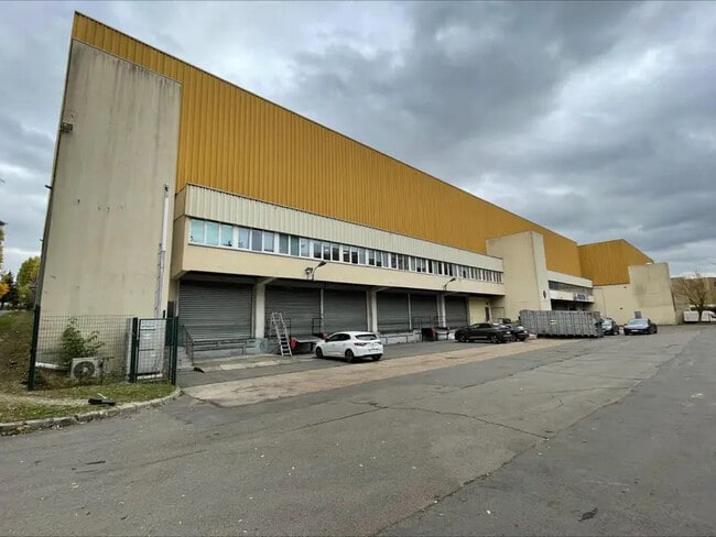 Plus de détails pour Local d’activités à vendre
