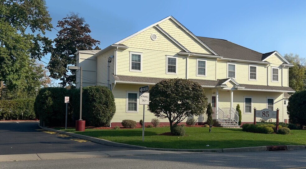 85 Hopper Ave, Waldwick, NJ à vendre - Photo de l’immeuble – Image 2 sur 37