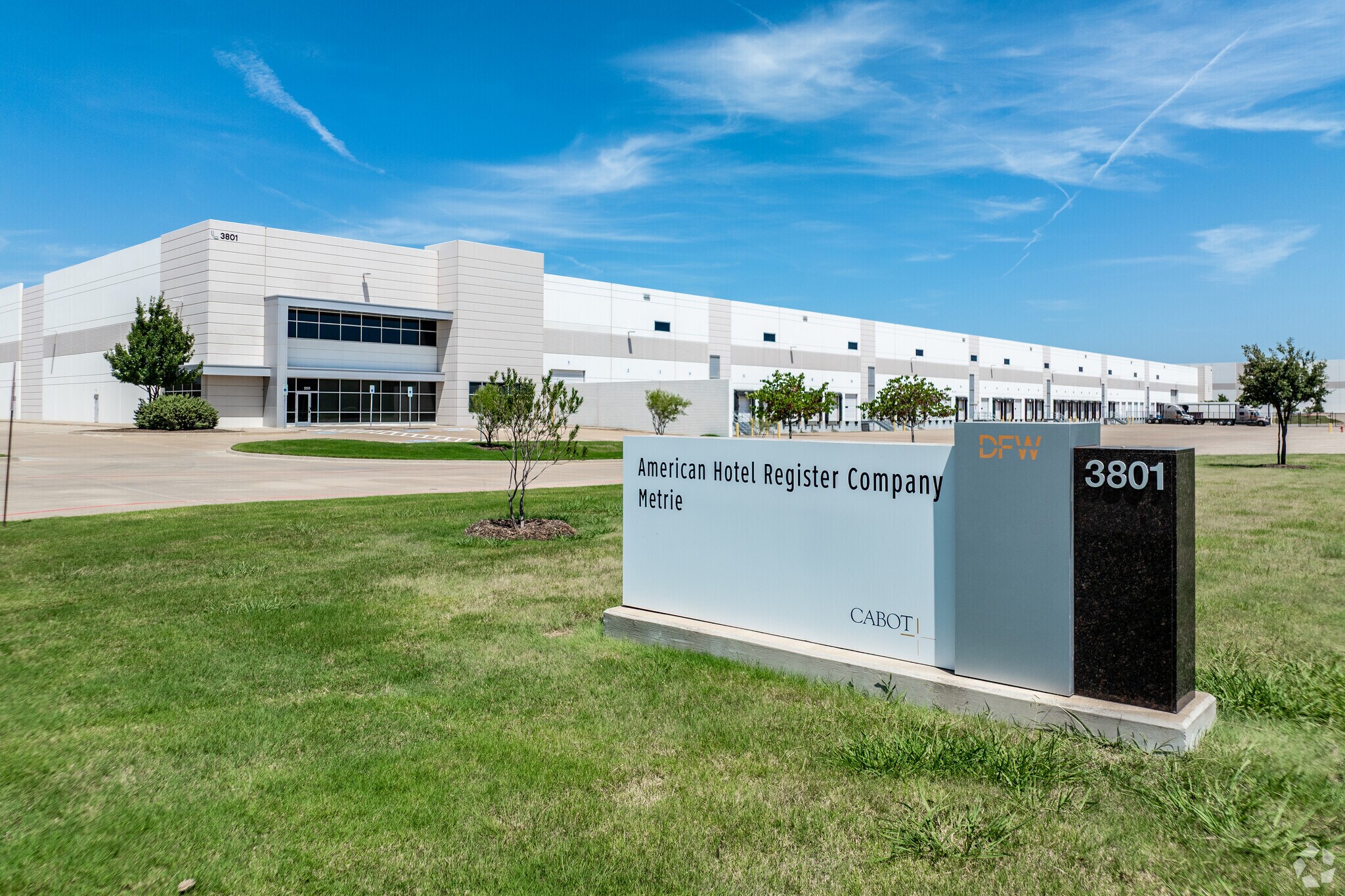 3801 S 20th Ave, Dfw Airport, TX à louer Photo de l’immeuble– Image 1 sur 28