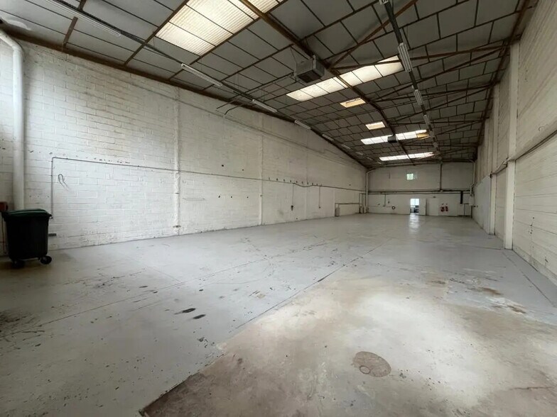 Industriel/Logistique dans Coignières à louer - Photo intérieure – Image 2 sur 23