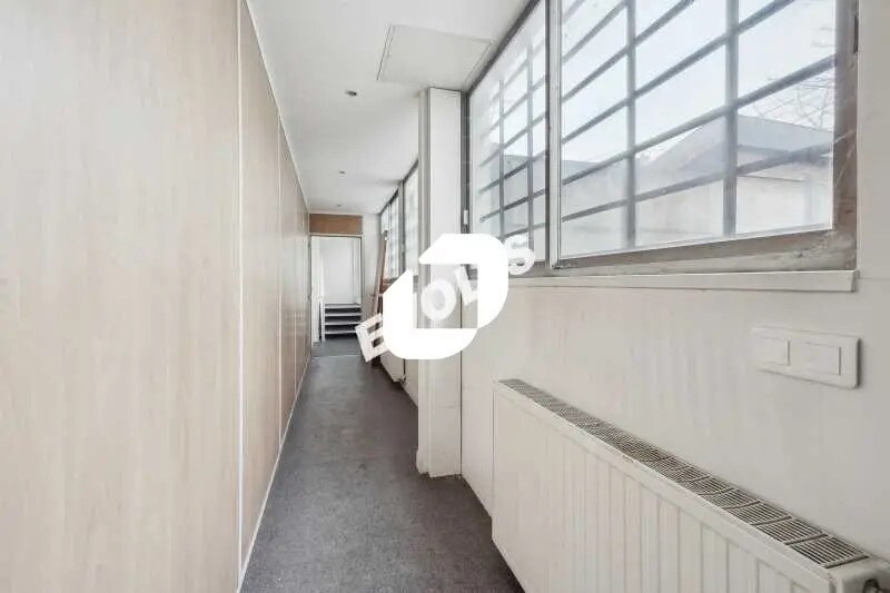 Bureau dans Aulnay-sous-Bois à vendre - Photo de l’immeuble – Image 3 sur 13