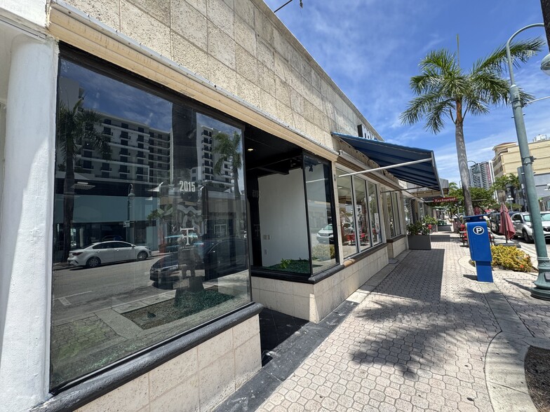 2001-2017 Harrison St, Hollywood, FL à louer - Photo de l’immeuble – Image 2 sur 22