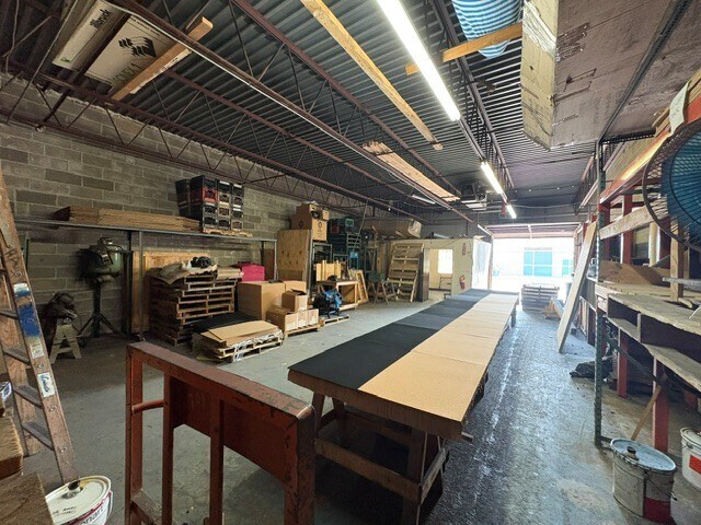 73 Nancy St, West Babylon, NY à louer - Photo de l’immeuble – Image 3 sur 4