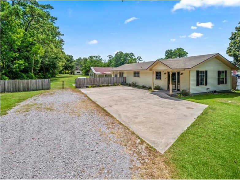 676 E I 10 Service Rd, Slidell, LA à vendre - Photo principale – Image 1 sur 13