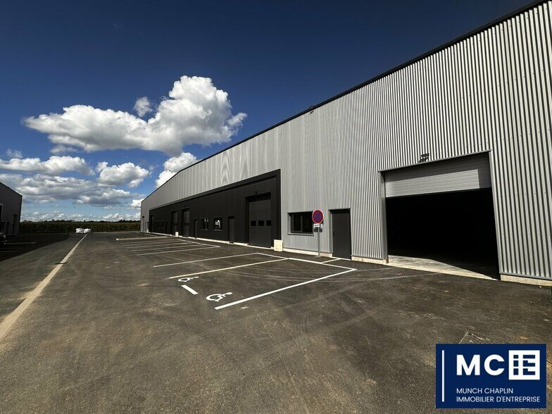Local d'activités dans Fegersheim à vendre - Photo de l’immeuble – Image 2 sur 8