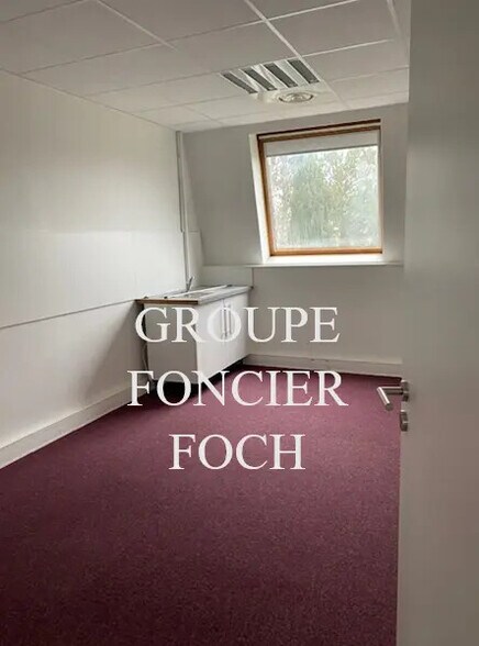 Rue Maryse Bastié, Bron à louer - Photo intérieure – Image 3 sur 6